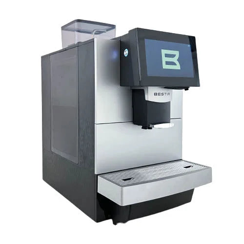 Automatic bean-to-cup coffee machine with fresh milk for small spaces