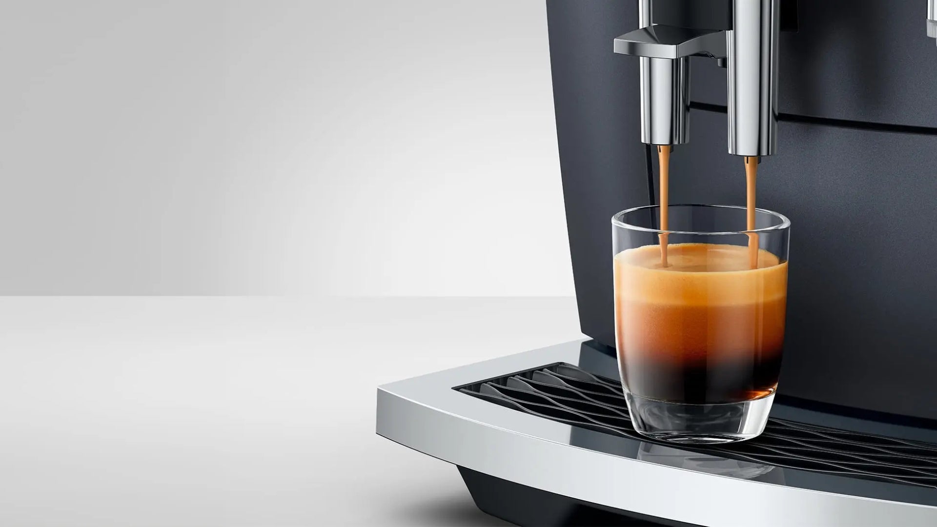 Commercial and domestic bean to cup and automatic coffee machines for UK businesses and homes - buy or lease