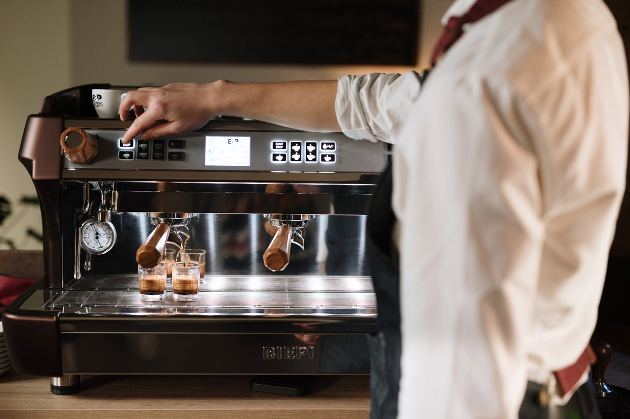 Choosing a commercial espresso machine for a café, coffee shop, restaurant or hospitality venue.