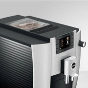 JURA E6 Gen 3 Platinum – fresh milk coffee machine with barista-style features