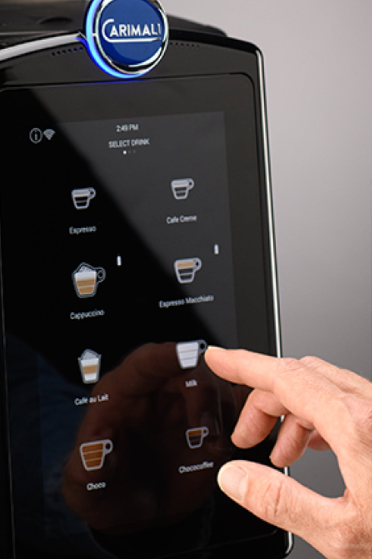 Commercial powdered milk bean-to-cup coffee machine for offices, hotels and self-service locations.